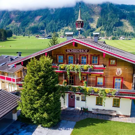 Landhaus Schiedhof L Neukirchen am Grossvenediger